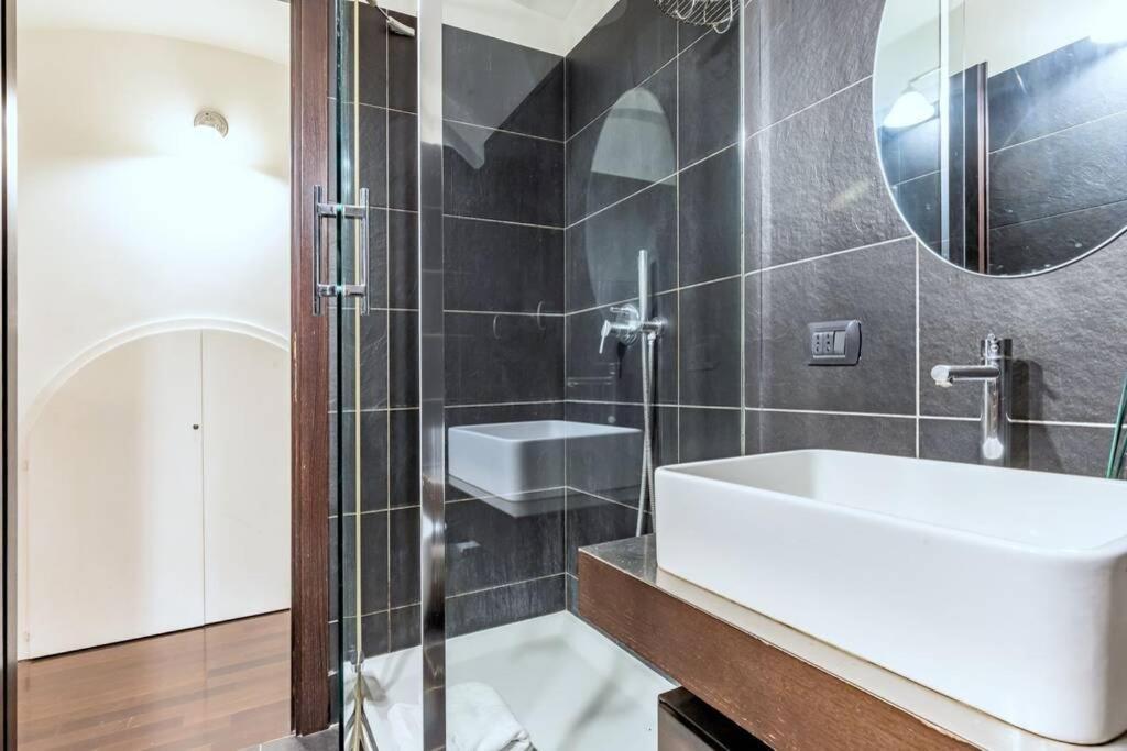 Lovely Apartment Ground Floor Colosseo Wi-Fi Ac Roma Exterior foto